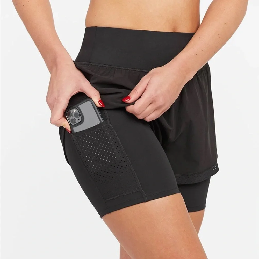 NWT Spanx 5” Black Get Moving short with pocket - Picture 4 of 6